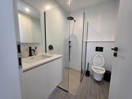 Image No.21-2 Bed Condo for sale