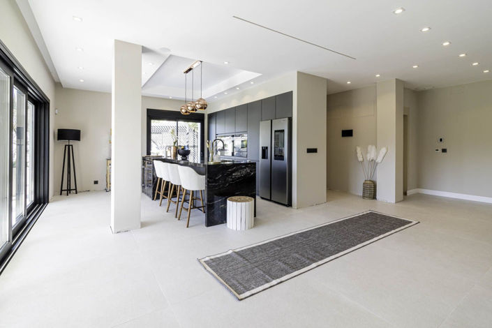 Image No.26-7 Bed Villa for sale