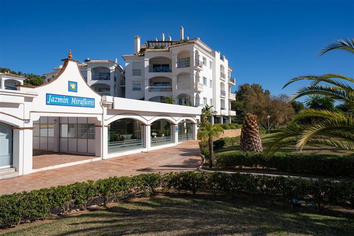 Image No.1-Commercial for sale