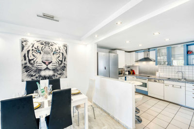 7-aa4cc561180b369757c0bb4af9886cd3