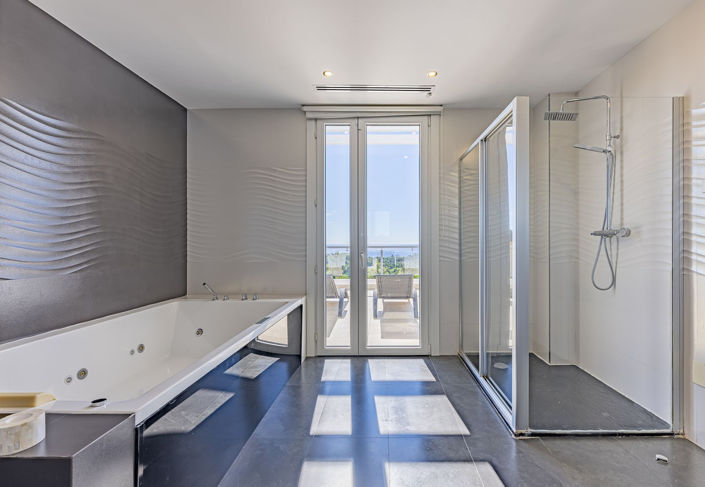 Image No.31-5 Bed Villa for sale