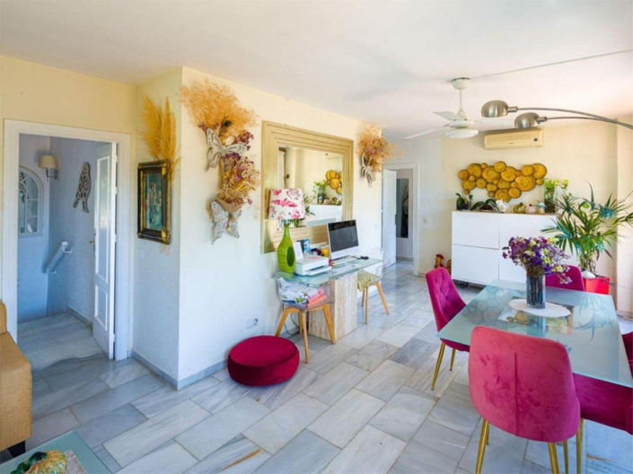 Image No.4-Villa de 4 chambres à vendre à El Rosario