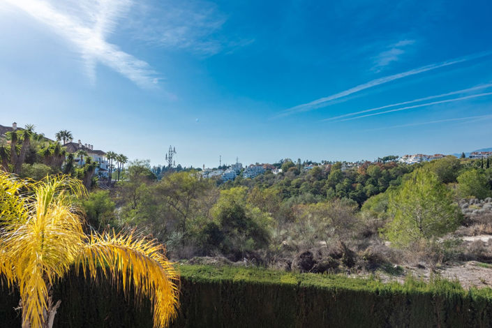 Image No.11-3 Bed Apartment for sale