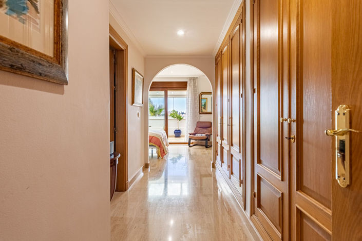 Image No.12-3 Bed Apartment for sale