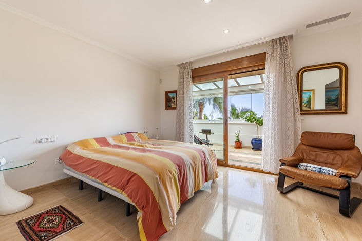 Image No.13-3 Bed Apartment for sale