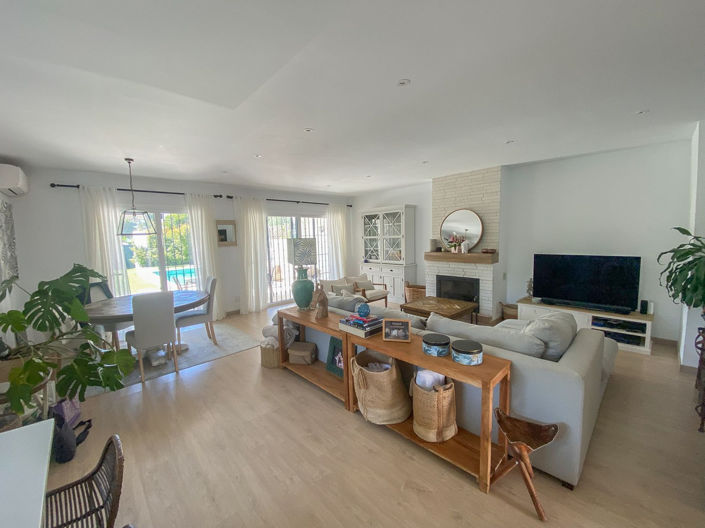 Image No.4-3 Bed Townhouse for sale