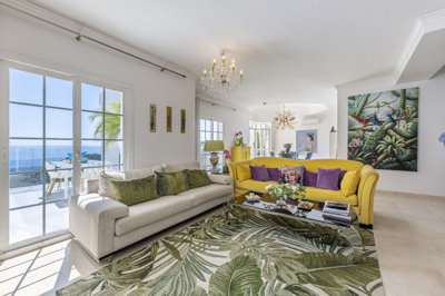 7-aa4cc561180b369757c0bb4af9886cd3