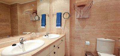 13-5fd73dea700db77384c091ca9818b1a9