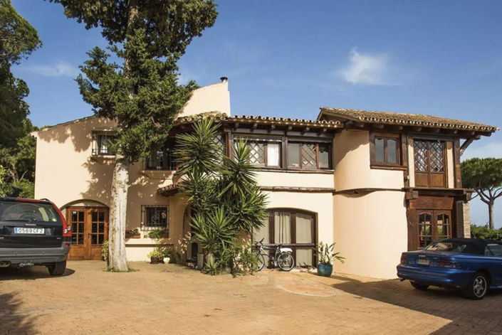 Image No.1-5 Bed Villa for sale