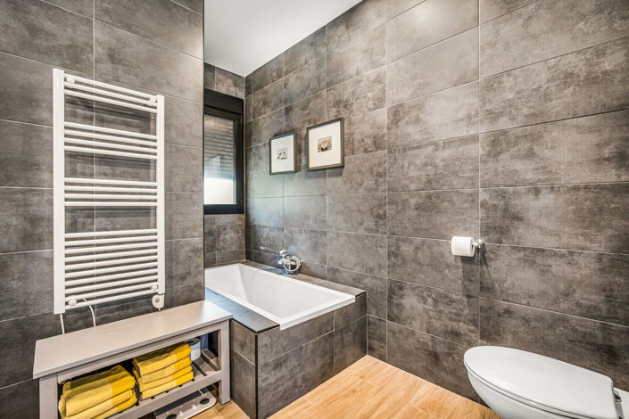 Image No.23-3 Bed Apartment for sale