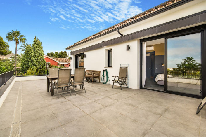 Image No.30-3 Bed Apartment for sale