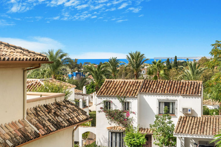 Image No.33-3 Bed Apartment for sale