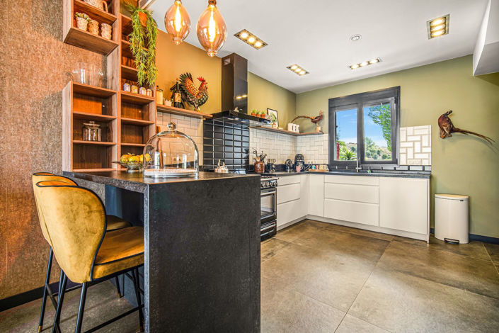 Image No.7-3 Bed Apartment for sale