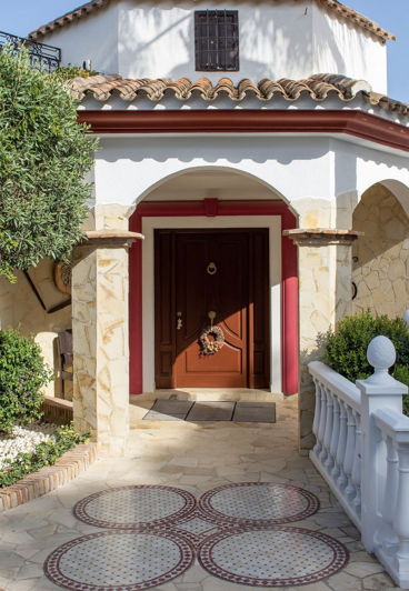 Image No.2-7 Bed Villa for sale