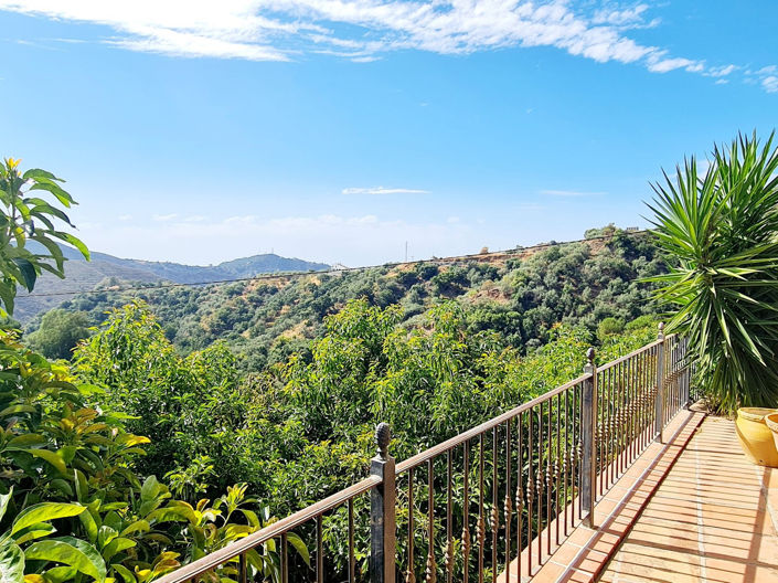 Image No.8-4 Bed Villa for sale