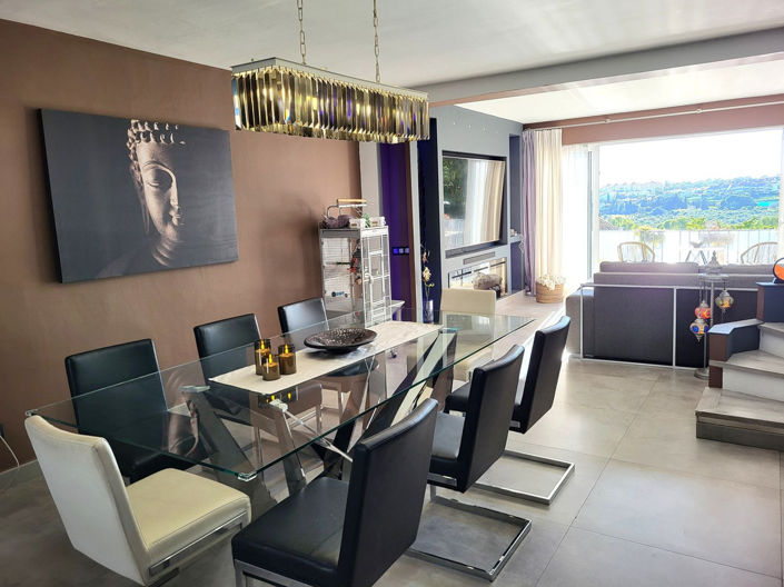 Image No.17-4 Bed Townhouse for sale