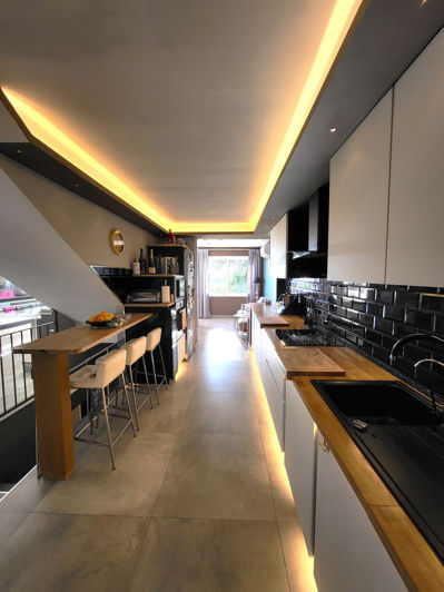 Image No.18-4 Bed Townhouse for sale