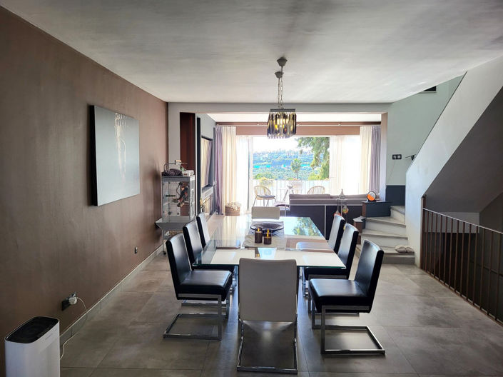 Image No.20-4 Bed Townhouse for sale