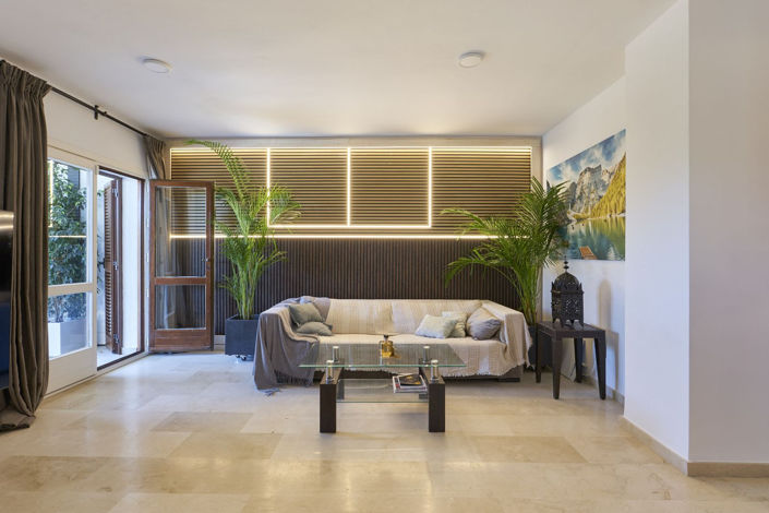 Image No.2-6 Bed Townhouse for sale