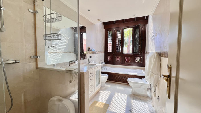 Image No.24-3 Bed Townhouse for sale