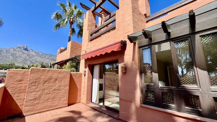 Image No.27-3 Bed Townhouse for sale