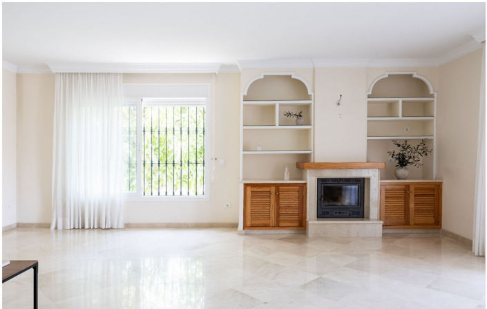 Image No.3-5 Bed Villa for sale