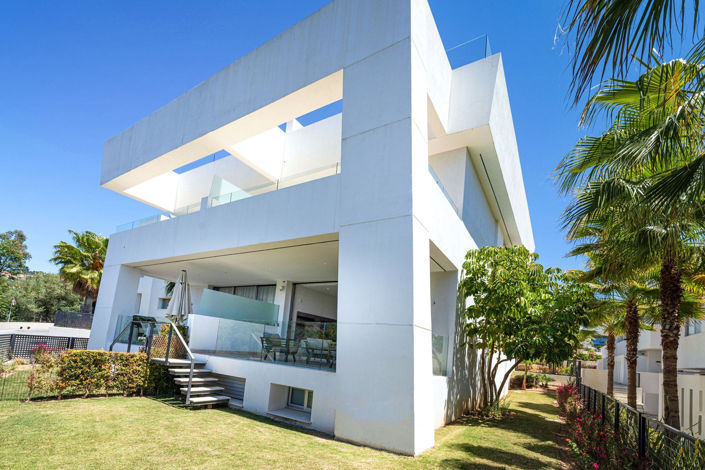 Image No.1-Maison de ville de 4 chambres à vendre à Marbella