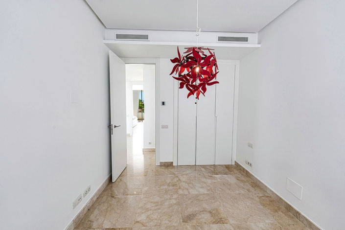 Image No.29-4 Bed Townhouse for sale