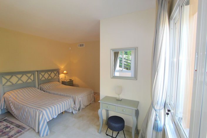 Image No.26-3 Bed Apartment for sale