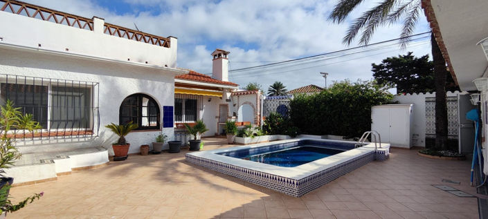 Image No.1-3 Bed Villa for sale