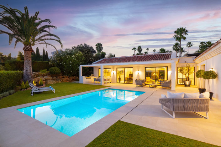 Image No.1-4 Bed Villa for sale
