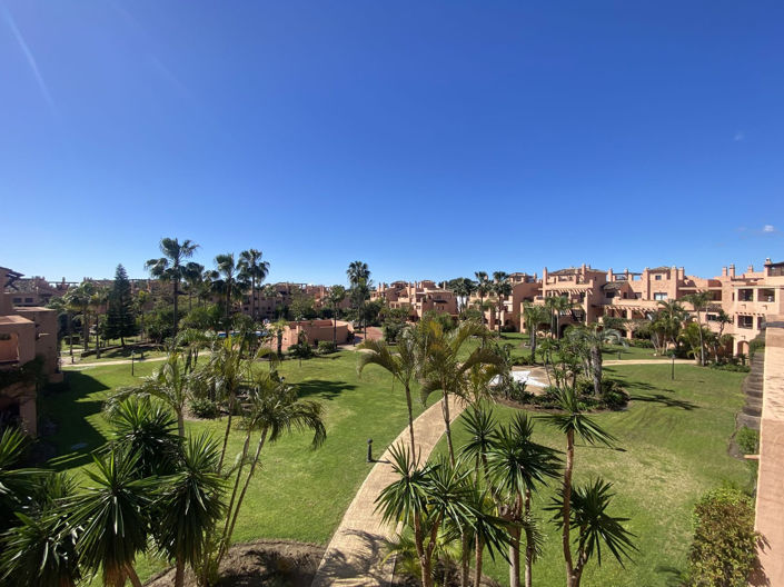 Image No.25-3 Bed Apartment for sale