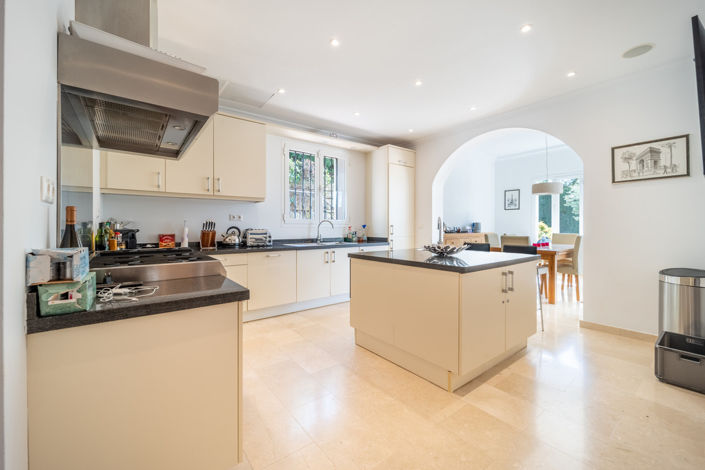 Image No.6-4 Bed Villa for sale