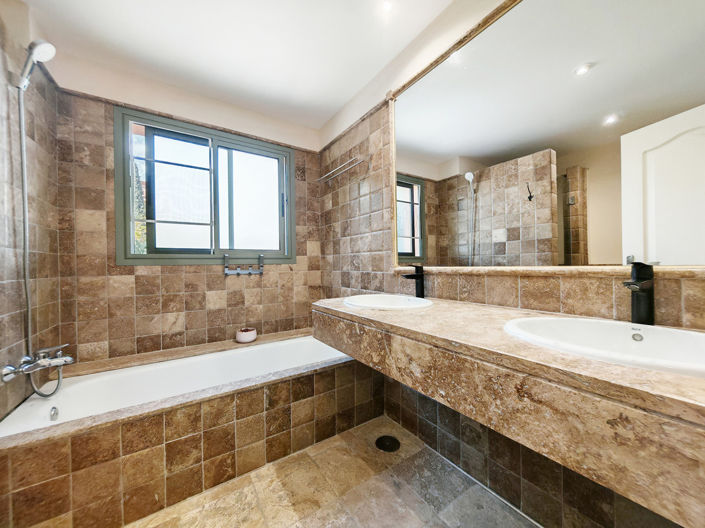 Image No.7-Appartement de 2 chambres à vendre à Estepona