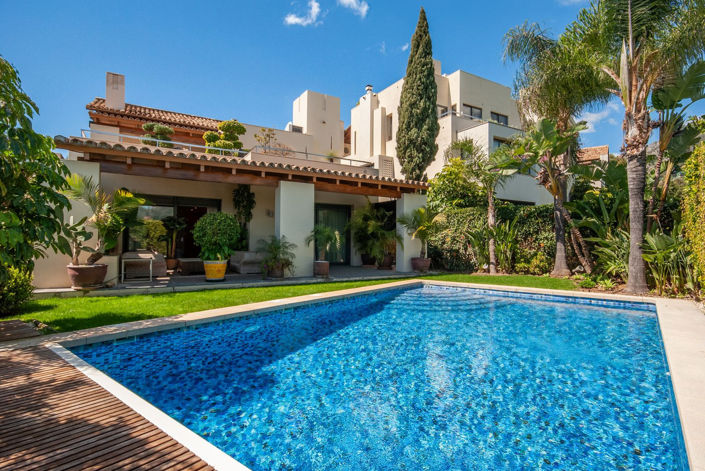 Image No.1-Villa de 4 chambres à vendre à Sierra Blanca
