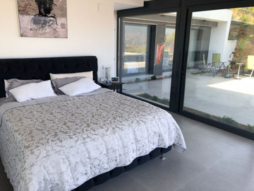 9-467d0cee5b725f3ef65f102a0c2e69c0