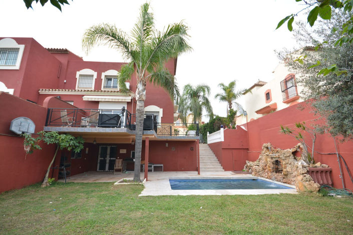 Image No.1-4 Bed Townhouse for sale