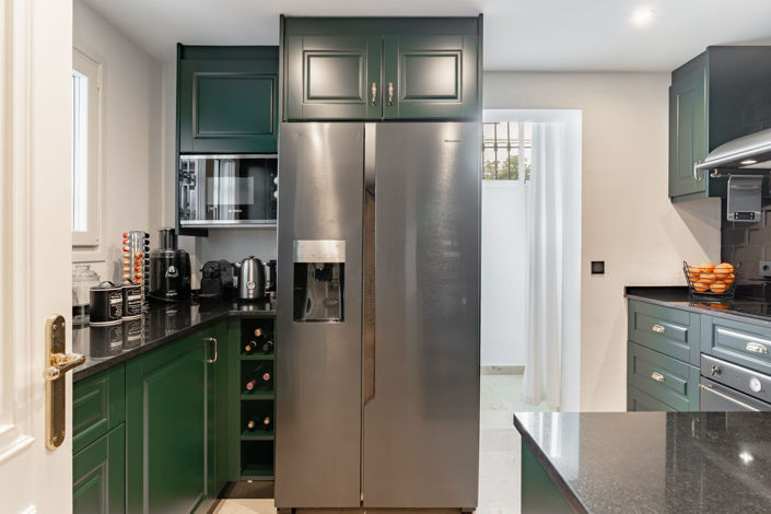 Image No.13-3 Bed Townhouse for sale