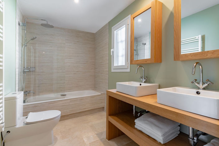 Image No.23-3 Bed Townhouse for sale