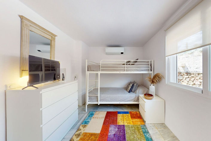 Image No.33-4 Bed Duplex for sale