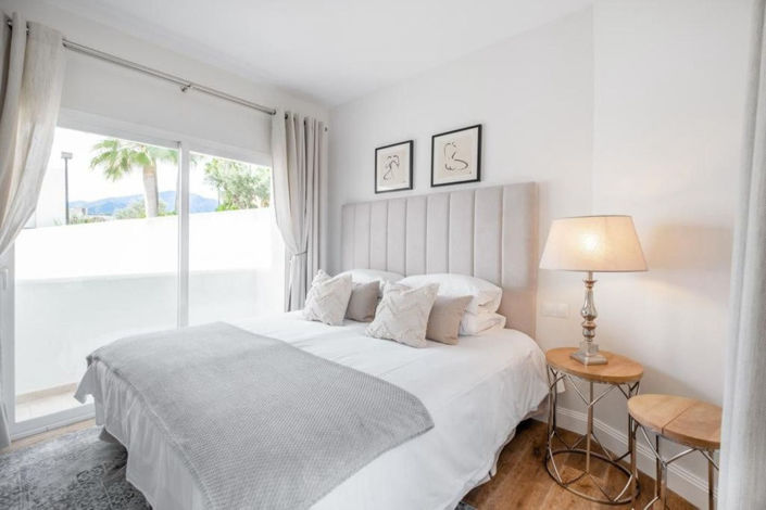 Image No.3-4 Bed Townhouse for sale