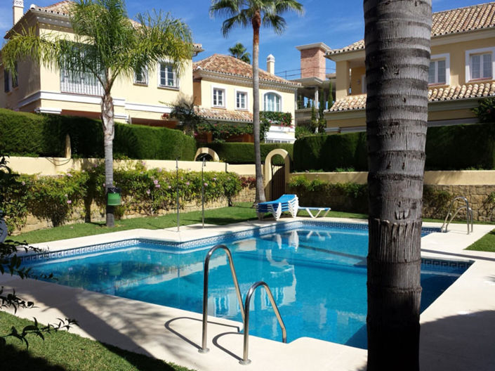 Image No.1-3 Bed Townhouse for sale