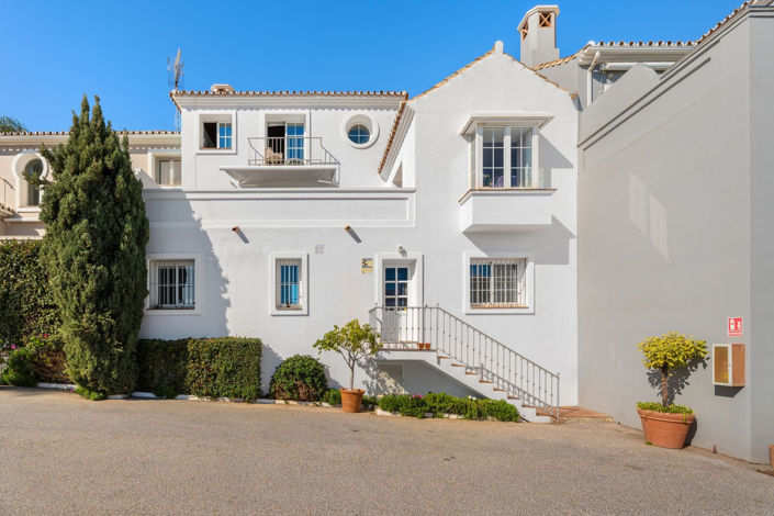 Image No.1-3 Bed Townhouse for sale