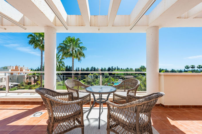 Image No.1-Appartement de 4 chambres à vendre à Estepona