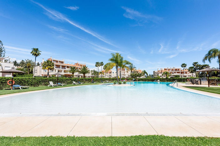 Image No.1-Appartement de 4 chambres à vendre à Estepona