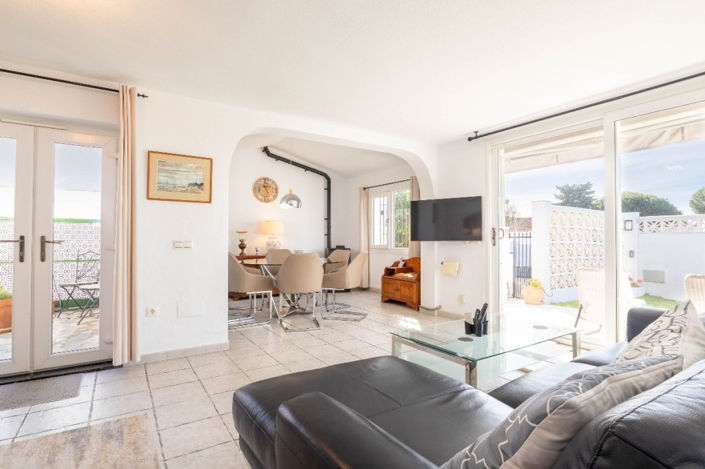 Image No.15-3 Bed Villa for sale