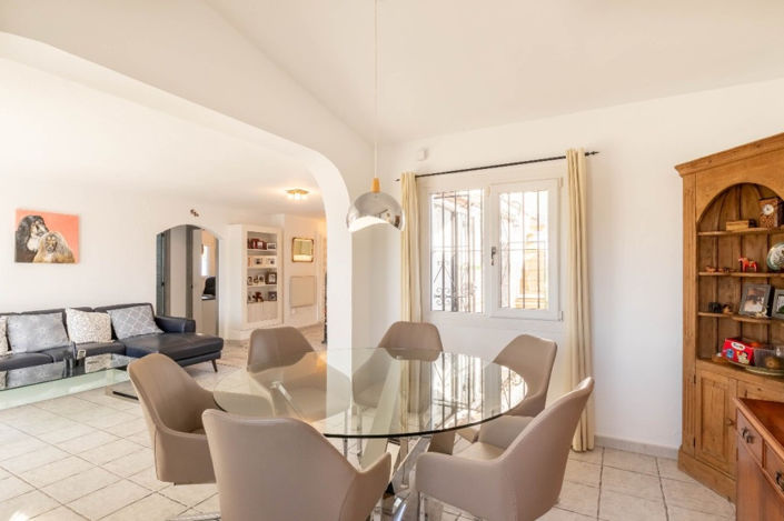 Image No.19-3 Bed Villa for sale