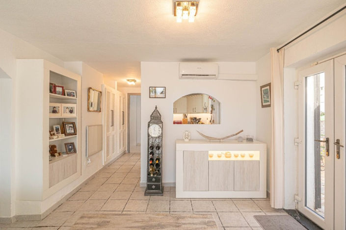 Image No.22-3 Bed Villa for sale