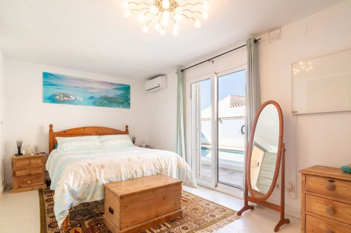 Image No.30-3 Bed Villa for sale