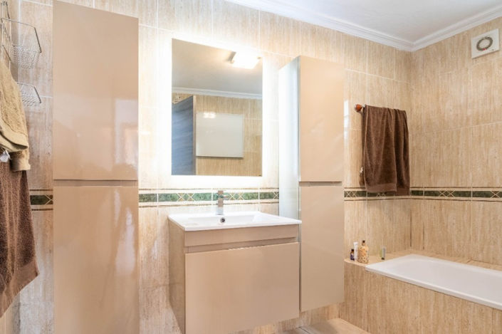 Image No.33-3 Bed Villa for sale